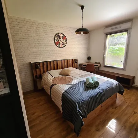 Bed & Breakfast Moderne Proche Paris *